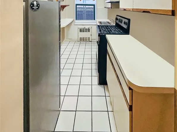 222-89 Braddock Avenue image 6 of 15