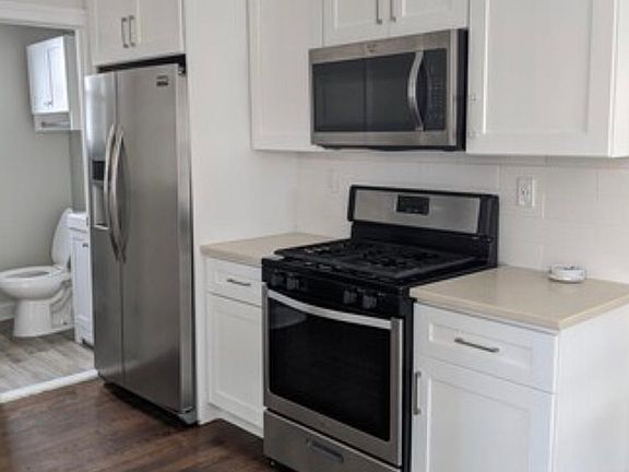 4th image of 31 Hornblower Ave Floor 1