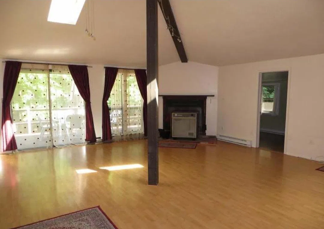3 bed, 1.5 bath, 1166 sqft, $1,550 — Photo 2