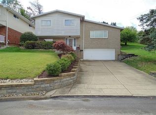 127 Longvue Dr, West Mifflin, PA 15122