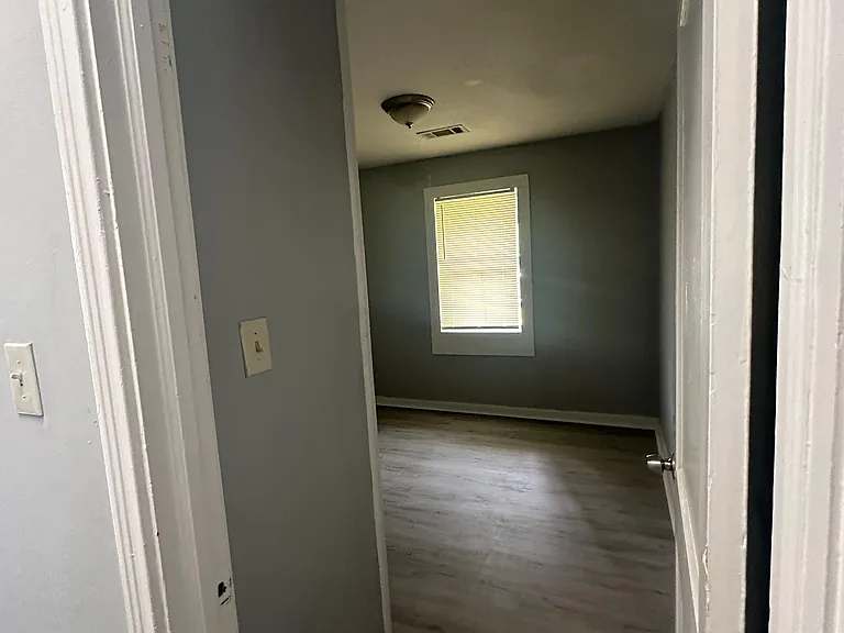 3514 Hines St — Photo 4