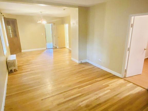 5th image of 616 19th Ave S #1