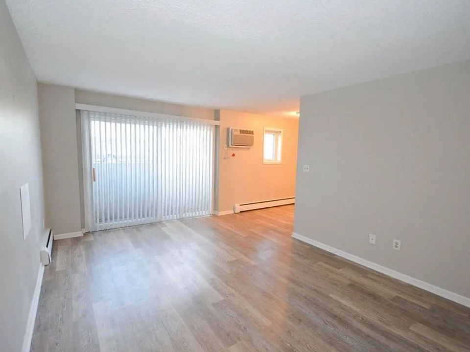 504-512 14th St SE