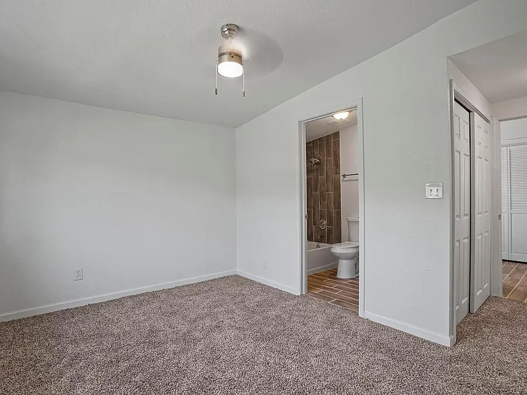 206 Sofia Pl — Photo 6
