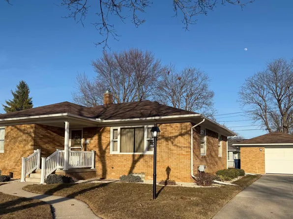 1907 S Van Buren St, Bay City, MI 48708