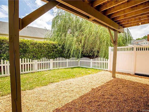 3rd image of 411 Siena Ln #411