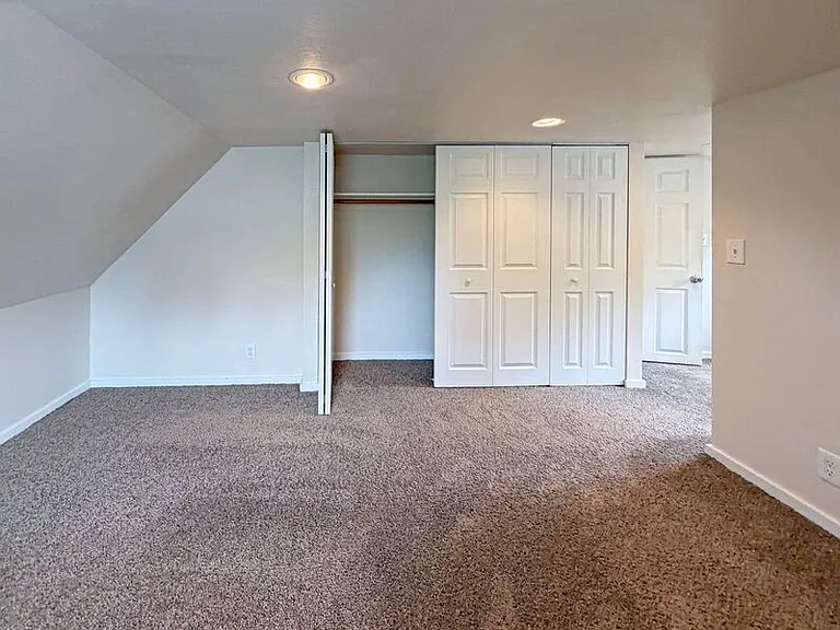 544 W 20th Ave — Photo 23