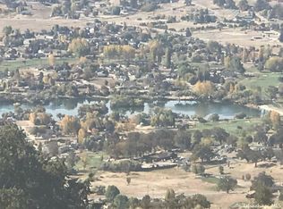 24950 Paramount Dr, Tehachapi, CA 93561