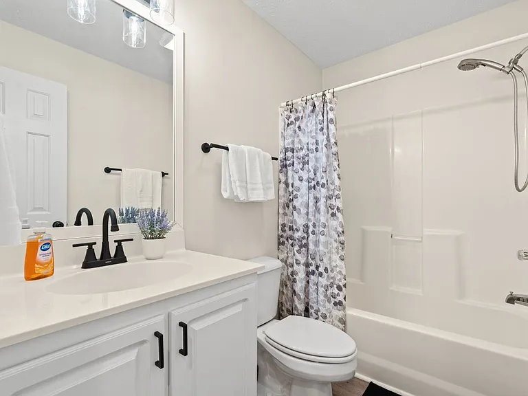412 Pinehurst Ln #15F — Photo 17