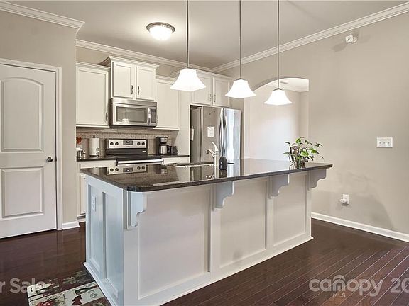 5th image of 4080 Broadview Ln #47