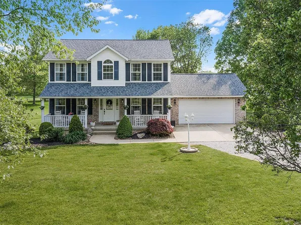 17 Granite Ct, Highland, IL 62249