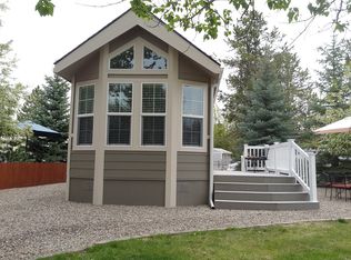 514 Sawyer St #W-08, Cascade, ID 83611