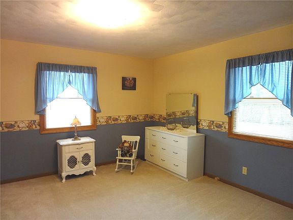 4th image of 1341 S Hilltop Dr