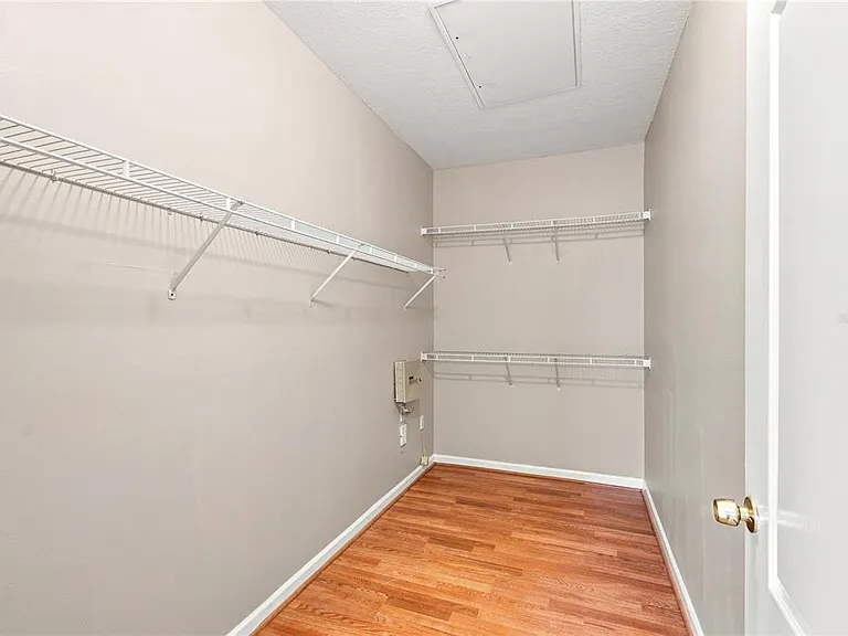 10467 Villa View Cir #10467 — Photo 12