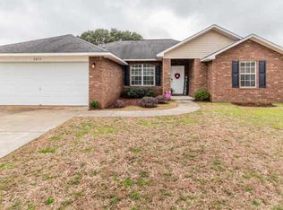 5875 Chi Chi Cir, Milton, FL 32570