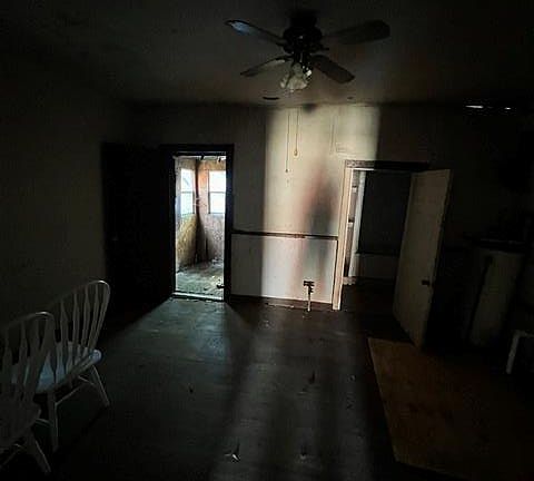 5th image of 7819 Vermont Ave