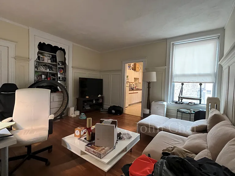 1118 Commonwealth Ave #1A — Photo 2