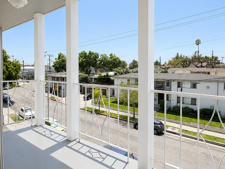 347 E. Plymouth Inglewood, CA 90302 — Photo 10