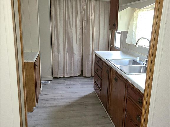 5th image of 7901 W Clearwater Ave Unit 134