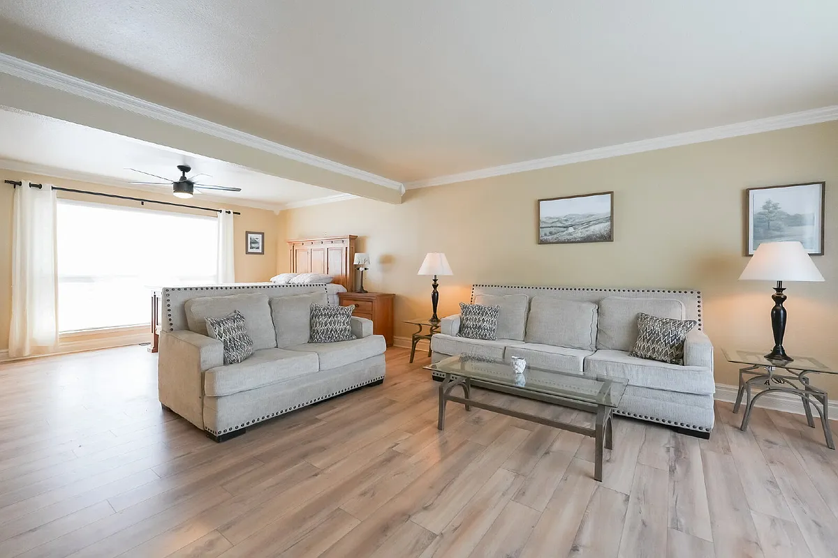Building Photo - 2115 Tesoro Pl