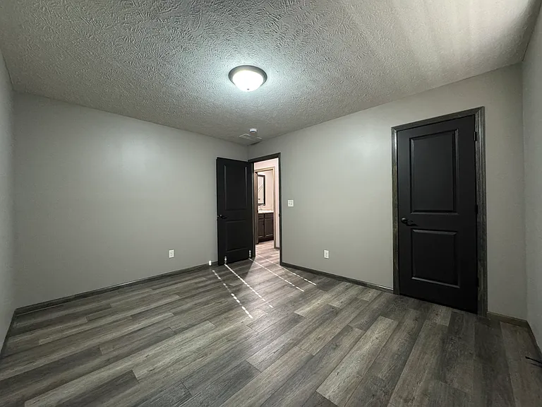 309 Knott Ave #A — Photo 9