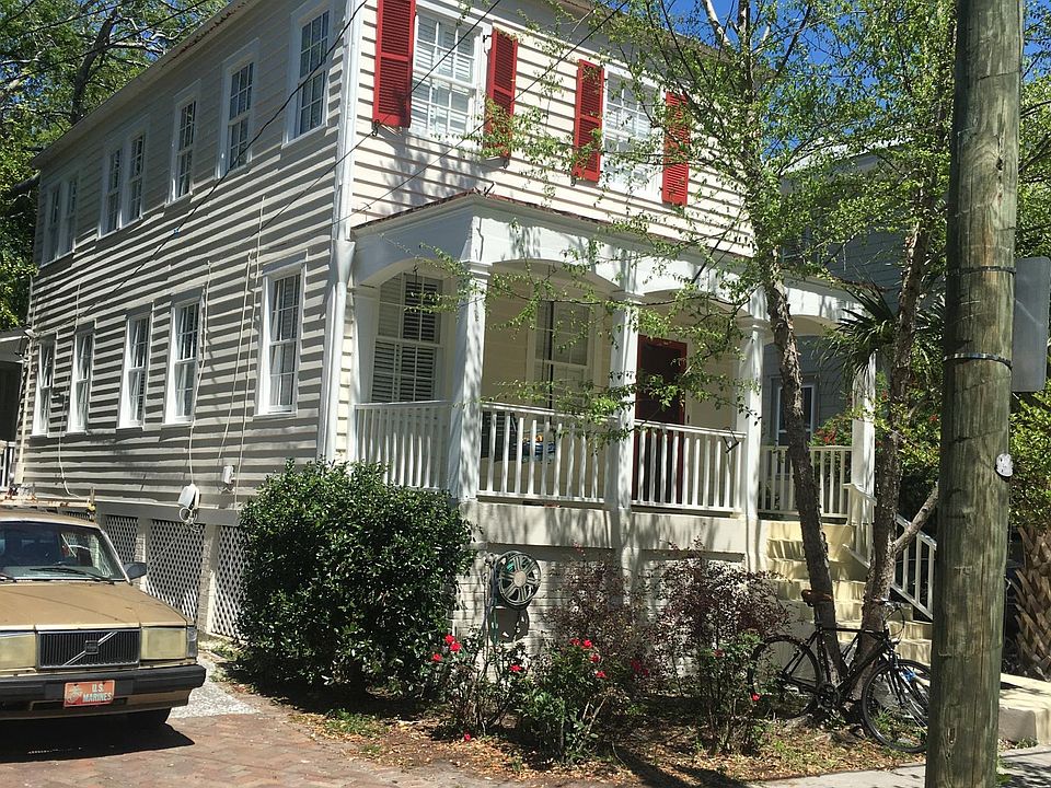 Lovely home on a quiet street