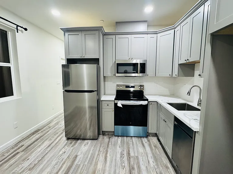 Living room / Kitchen