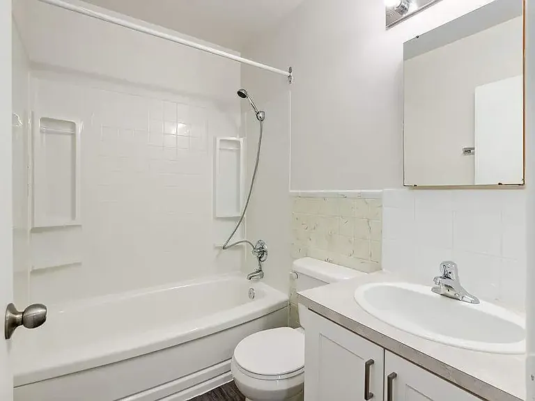 549 Belfast St SE #5 — Photo 7
