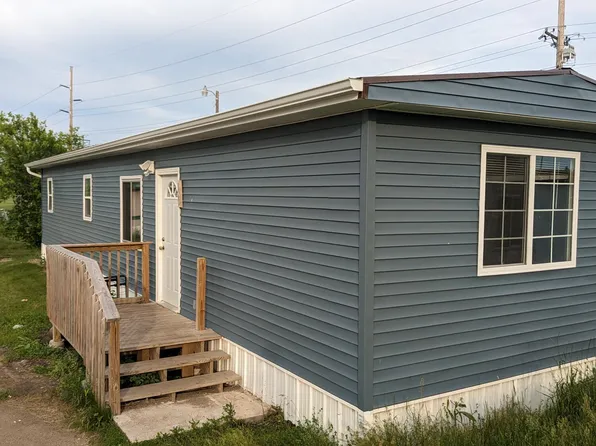 820 3rd Ave SW, Watertown, SD 57201
