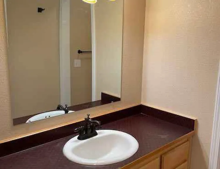 109 Sanger Ln — Photo 14