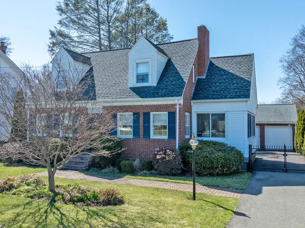 637 Main Street, Cromwell, CT 06416