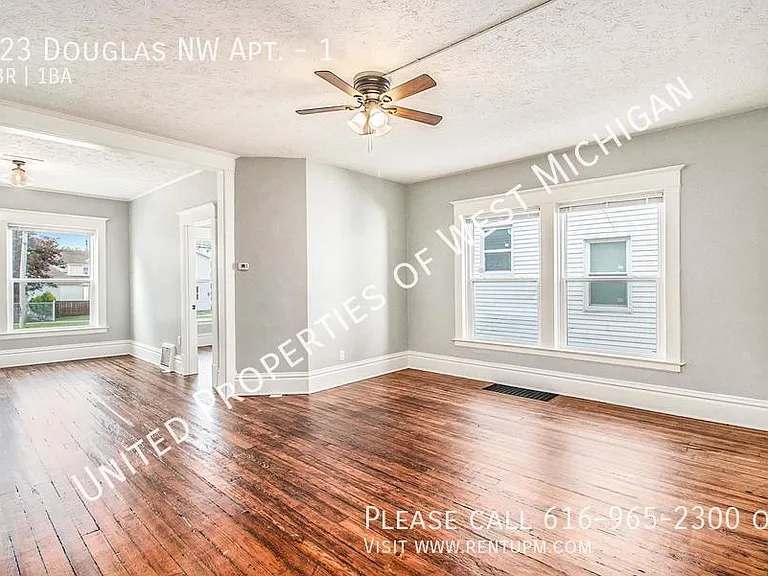 823 Douglas St NW #1 — Photo 6
