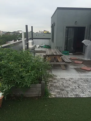 Rented by Urban Spaces Realty Group | media 28