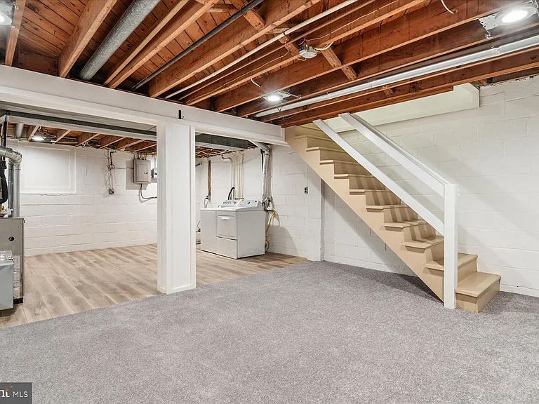 7920 Charlesmont Rd — Photo 23