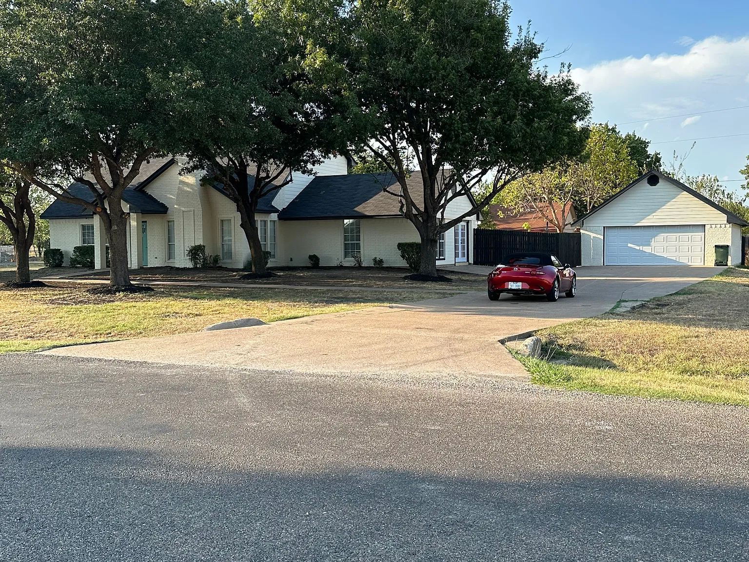 4 bed, 2470 sqft, $2,700 — Photo 1