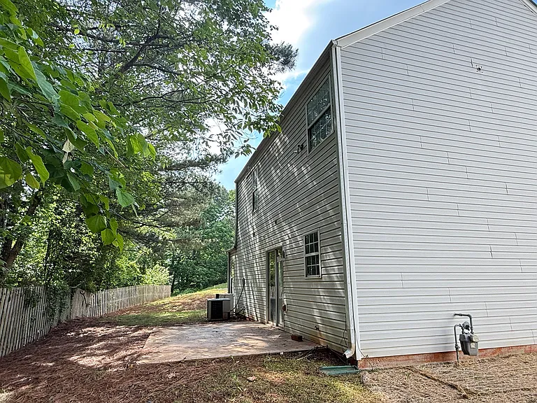 811 Sugar Oak Ln — Photo 28