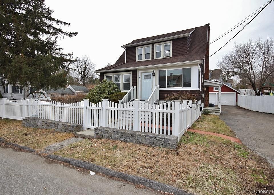 1st image of 8 Harper Avenue