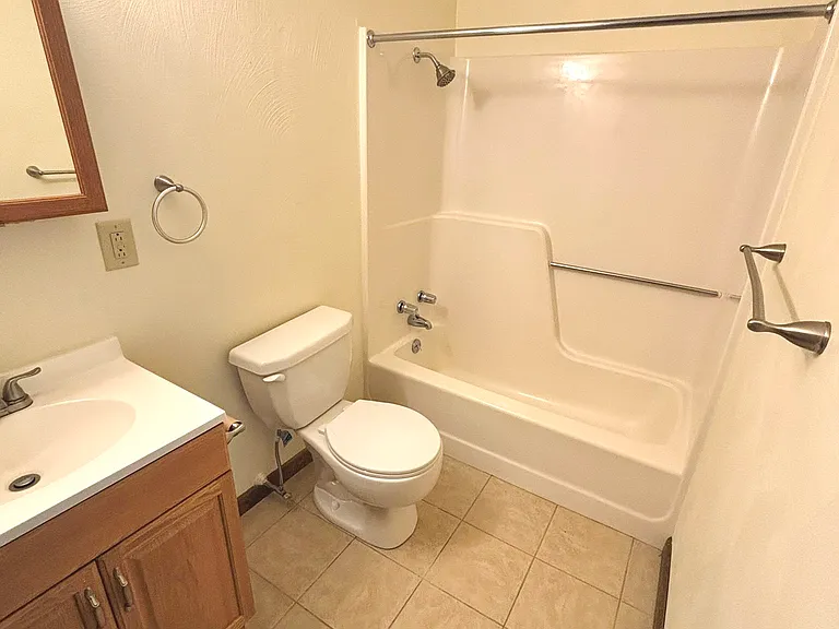 409 Lehmer St #D — Photo 7