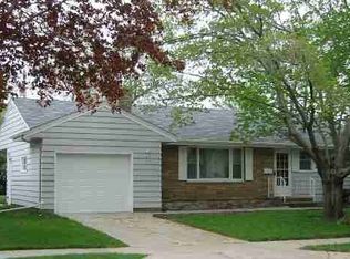 1301 N Hampshire Ave, Mason City, IA 50401