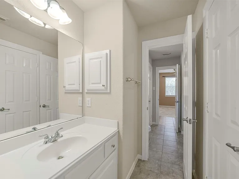 25610 Corey Cove Ln — Photo 36