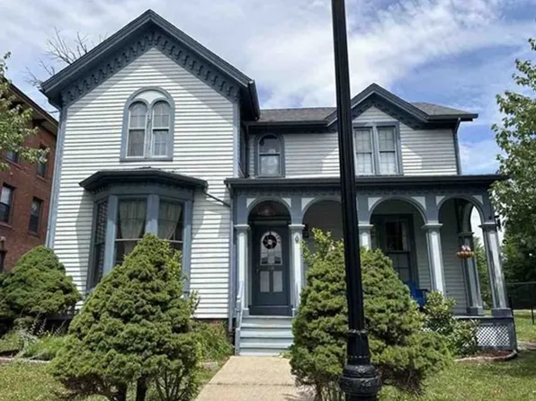 36B Alden St, Hartford, CT 06114