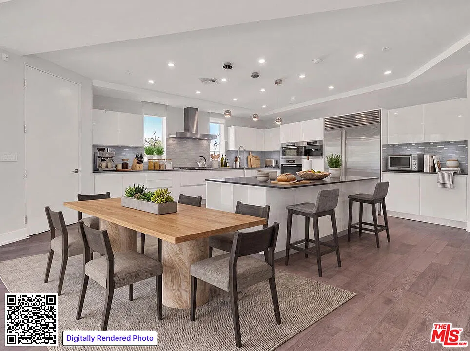 3 bed, 3.0 bath, 2674 sqft, $17,000 — Photo 4