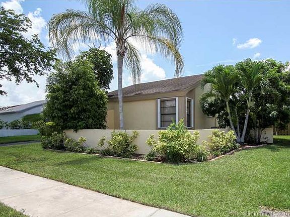 2nd image of 16742 Royal Poinciana Dr #0