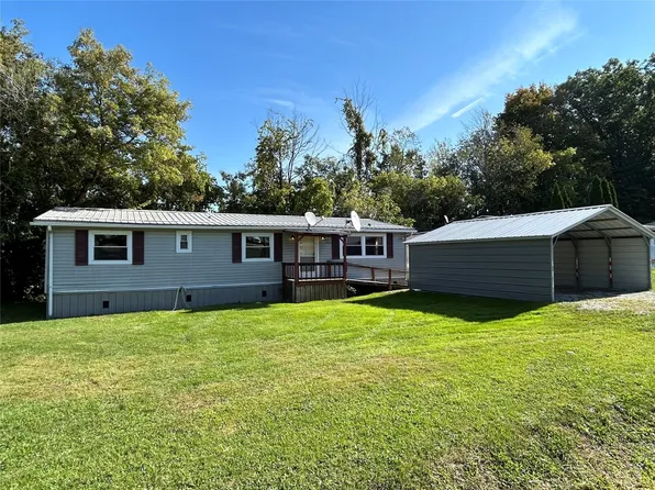 3015 Shannon Rd, Erie, PA 16510