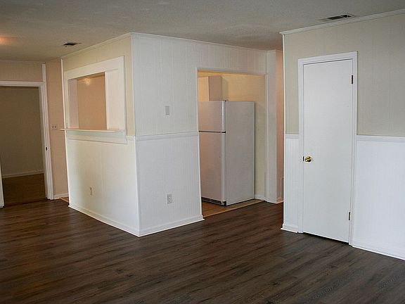 5th image of 2334 Mississippi Ave