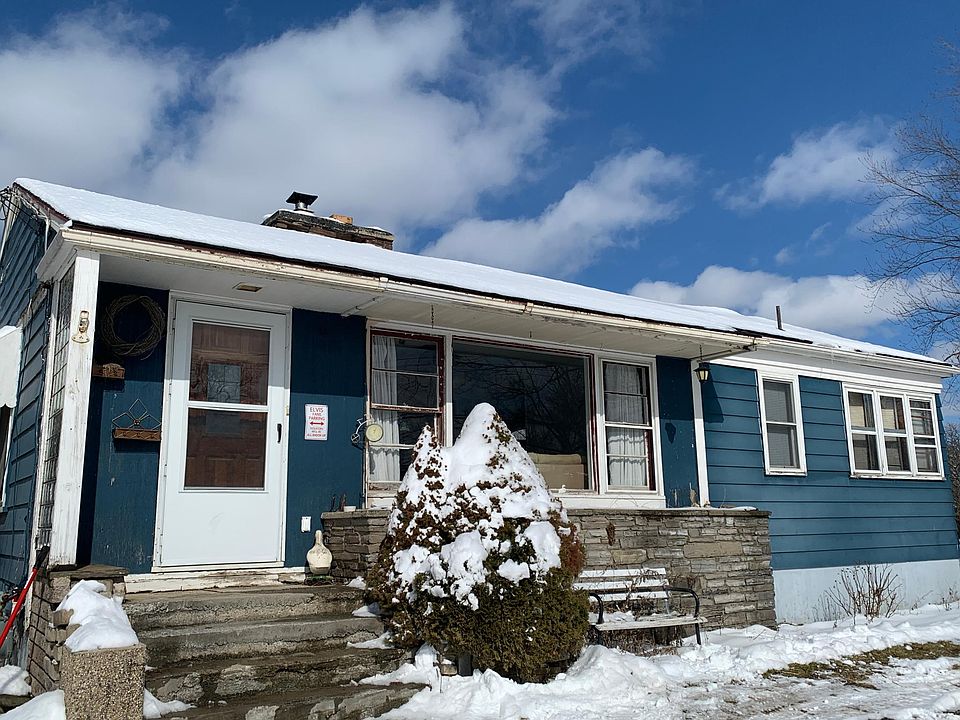 Single family ranch home