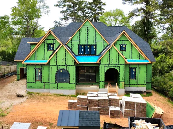 3422 Redbud Ln, Raleigh, NC 27607