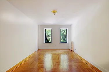 Rented by LEE & ASSOCIATES NYC RESIDENTIAL LLC