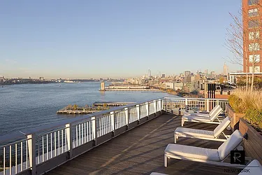 Rented by R New York