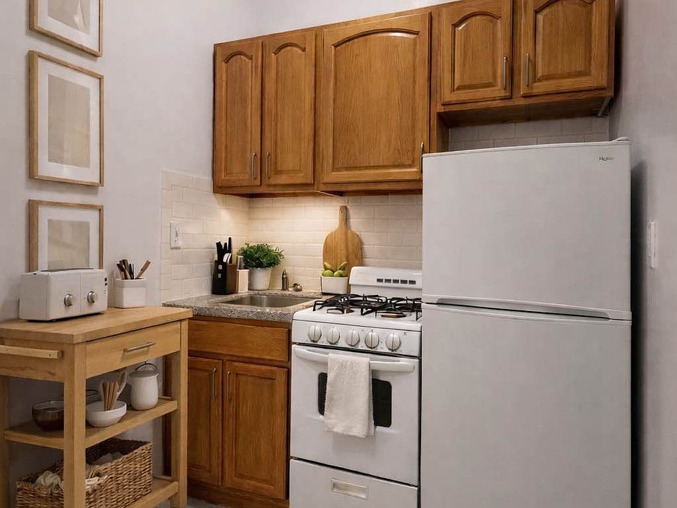 2nd image of 303 E 90th St APT 1H
